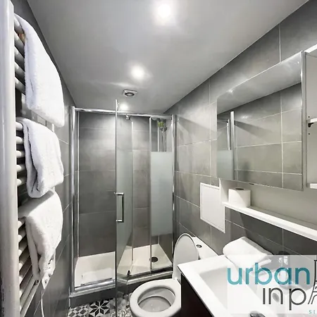 Urban Flat 13 - Pretty 2 Bedroom Parisian Flat Apartmán