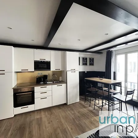 Urban Flat 13 - Pretty 2 Bedroom Parisian Flat Apartment