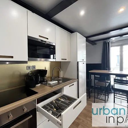 Appartement Urban Flat 13 - Pretty 2 Bedroom Parisian Flat