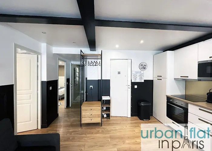 Urban Flat 13 - Pretty 2 Bedroom Parisian Flat *